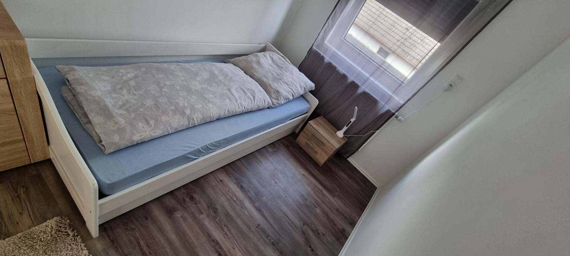 3 Zimmer Ferienwohnung In Jever Bagian luar foto